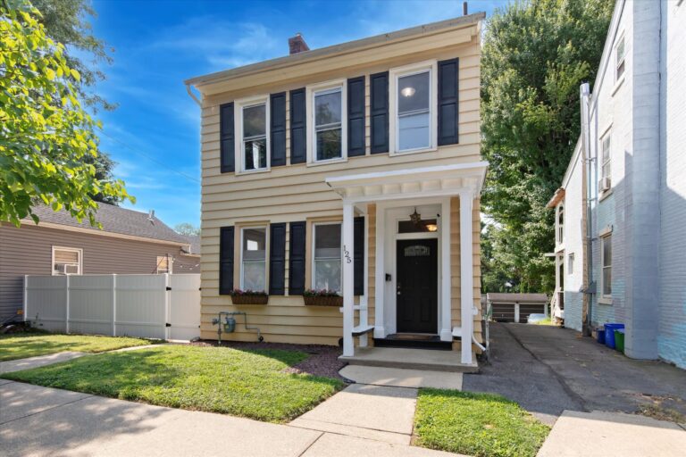 02-125 W Fairview Street_02