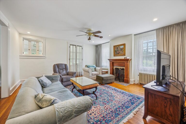 10-508 Station Ave_10