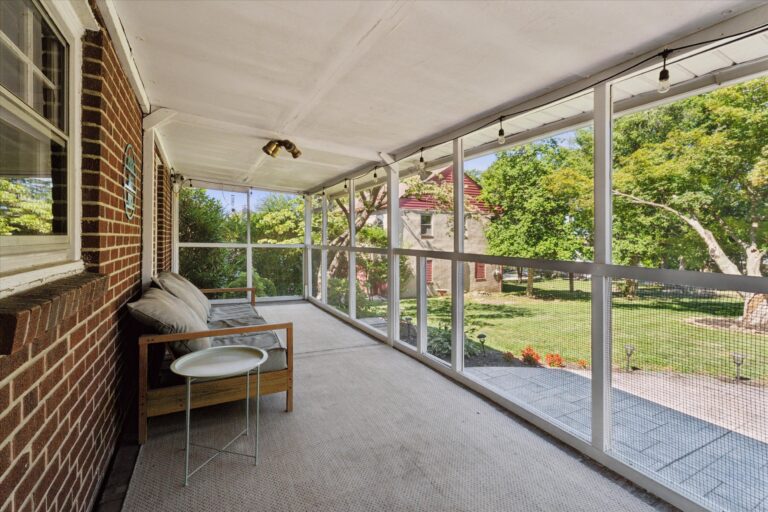 30-1613 Juniper St_30